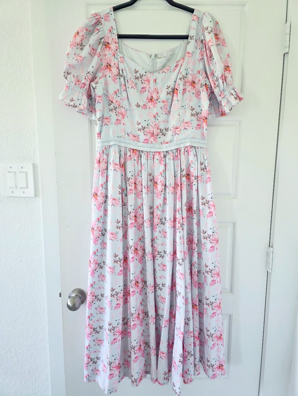 Ivy City Co Ballerina Dress In Floral Size M